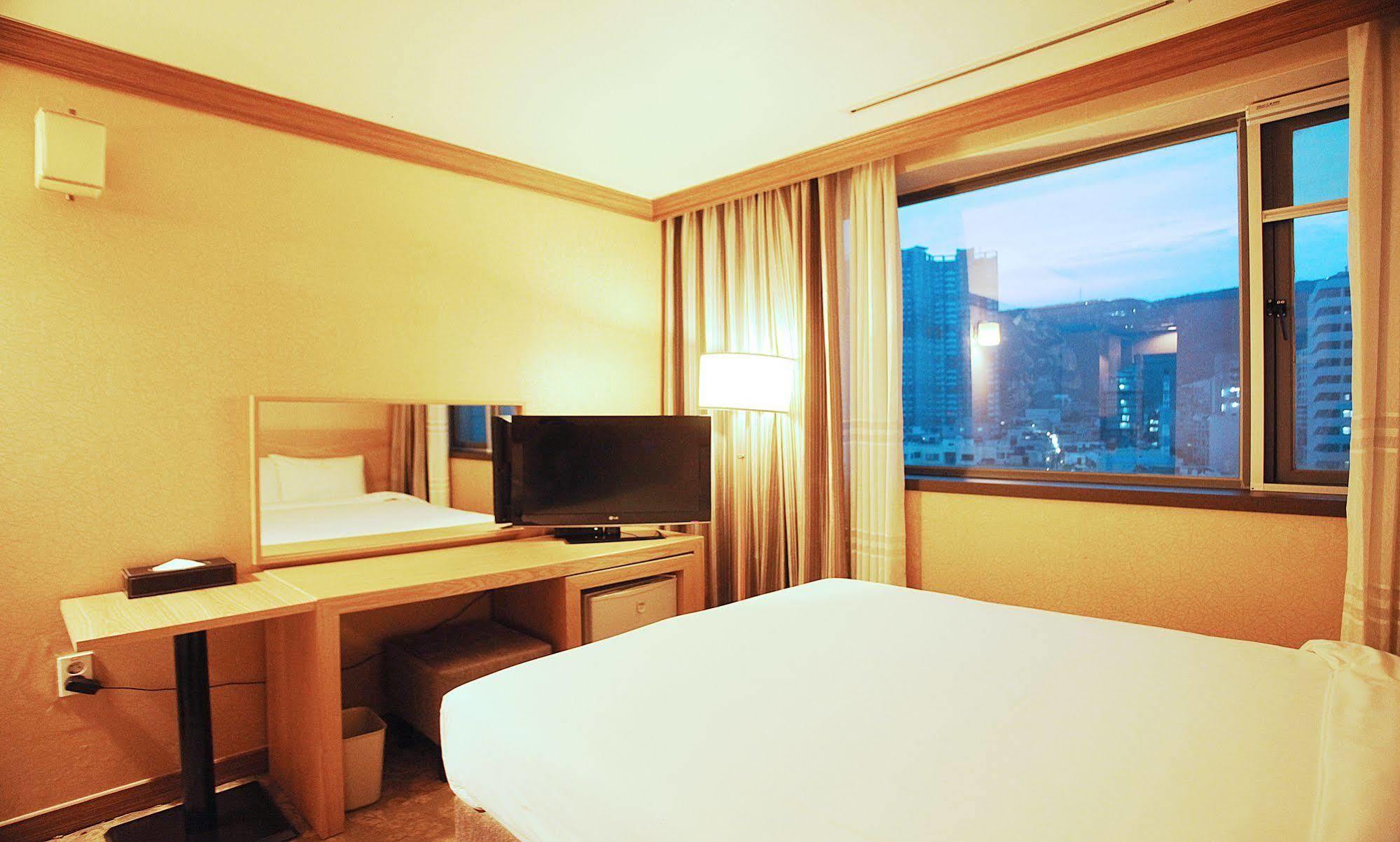 Dawn Beach Hotel Pusan Exteriér fotografie